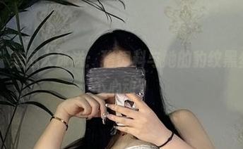 微密圈 – 美图大放送：猪饲料与她的豹纹黑丝，谁能不心动？