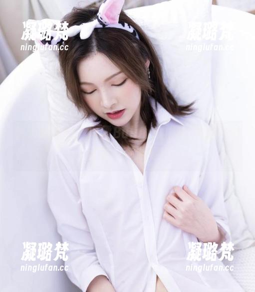 秋天的味道：白露Bululu的御姐套图，没圣光，有温度！