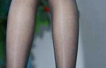 微密圈 – 精选套图！白龙猫女的肉丝秀禾服，这样的美艳让人心跳加速！