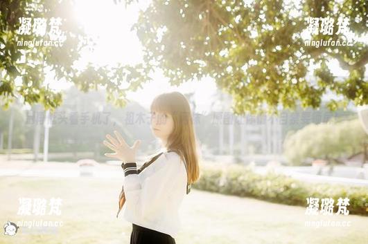 祖木子 别再低头看手机了,祖木子的“网袜”原图让你情不自禁要锁屏!