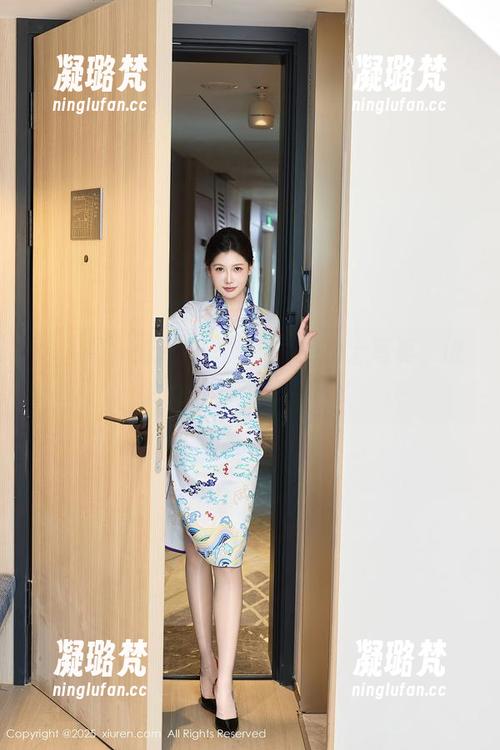 秀人网 - 分享刘飞儿Faye护士写真，谁说工作不可以好看？