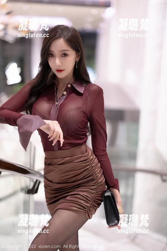 秀人网-双笙Alina 秀人网 - 双笙Alina水手服图包,给你清新的校园回忆,下载吧,快点!