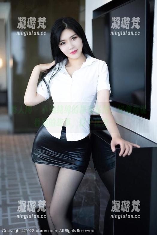 秀人网 - 小兔纯纯的睡衣私拍，好像在说着别的故事，打个比方……