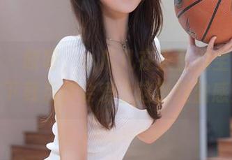 秀人网 – 哎呀，小爪几在天台的全套写真，下载后你会爱上这份轻盈感！