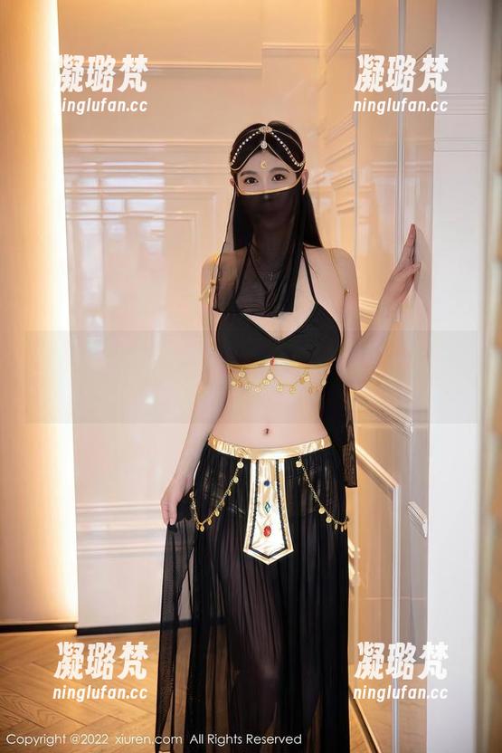 秀人网-林乐一 秀人网 - 林乐一写真集中的甜心套路:美丽的同时也蛮有趣