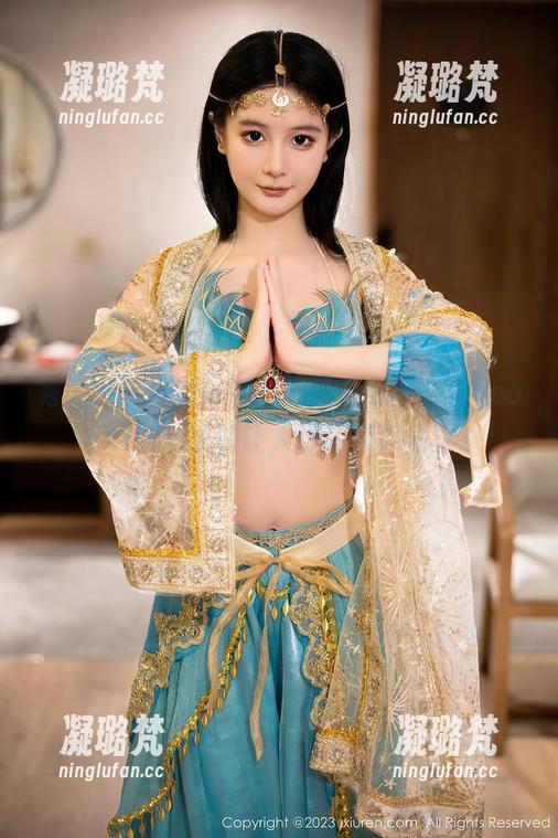 秀人网 - 谁说泳装只有夏天？林文文yooki原图福利让人想起那种感觉