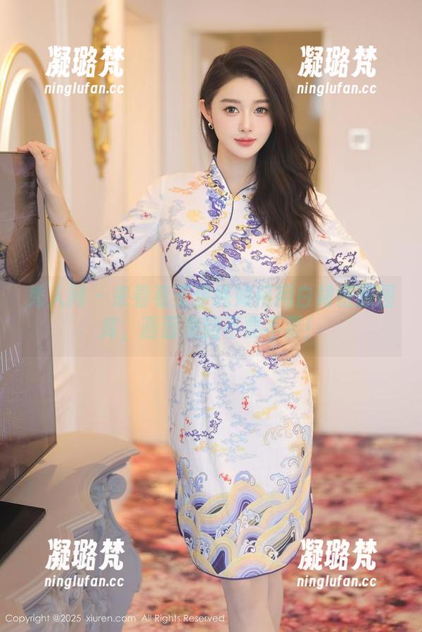 秀人网-王伊纯 秀人网 - 来看看王伊纯如何用白裙征服图库,画面美到不要不要!