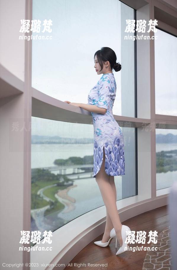 秀人网 - 白甜护士：原图下载前，先来感受一下这份独特的气质！