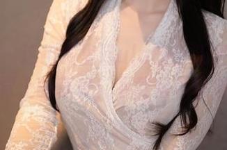秀人网 – 这组绮里嘉ula的圣诞图片，果然是视觉上的享受，下载后可以慢慢品味