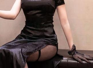秀人网 – 趁热拿铁latte女孩，全套写真：一杯咖啡，一整天的幻想