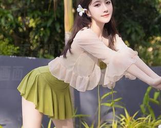 秀人网 – 更新啦！金允珍呐的校服图包，这画面…有点血脉喷张的感觉哦！