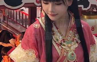 秋山AkI的圣诞欢乐：高清资源荒诞剧场，快上车，别掉队哦！