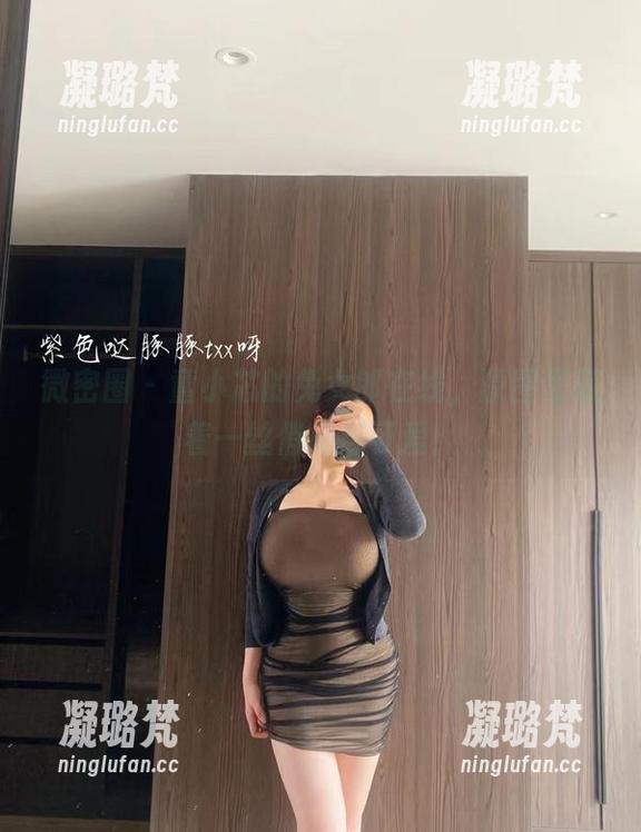 童小芯 微密圈 - 童小芯的兔女郎在线,原图里藏着一丝俏皮与可爱!