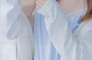绮太郎kitaro带来的全套图片：运动服女孩绿，看看这身材，简直完美！