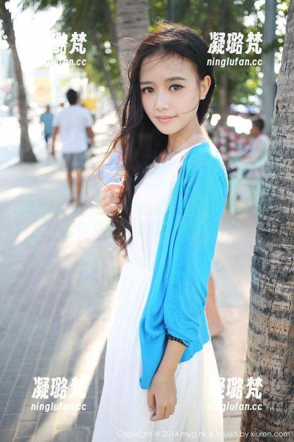 美媛馆 - 子纯儿Annie比基尼视角合集：光影交错，欲说还休的魅力