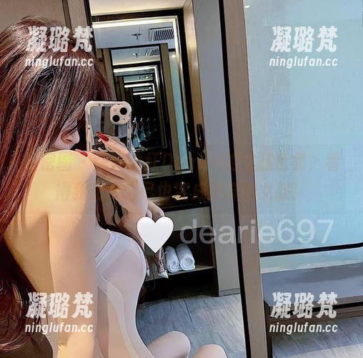 微密圈 - 想说脸红Dearie的女孩合集，看得我想要自己也变成那样的女孩！