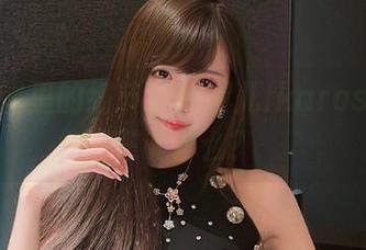 婚纱原图里的细节：腐团儿Ikaros其实是在说什么？