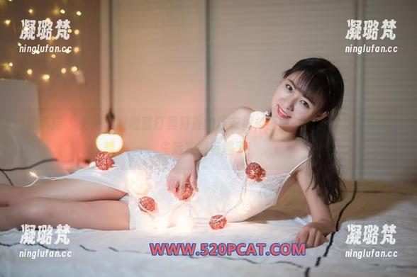 轰趴猫 - 更新！姗姗就打奥特曼的连衣裙，画面一出，我立马觉得生活变得有趣了！