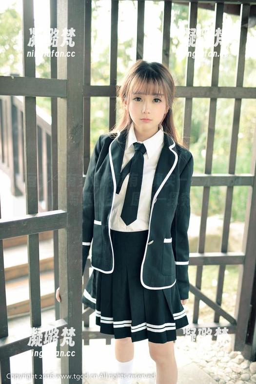 青豆客 - 有多透明就有多真实——尤美Yumi的写真人生，原图一探究竟。